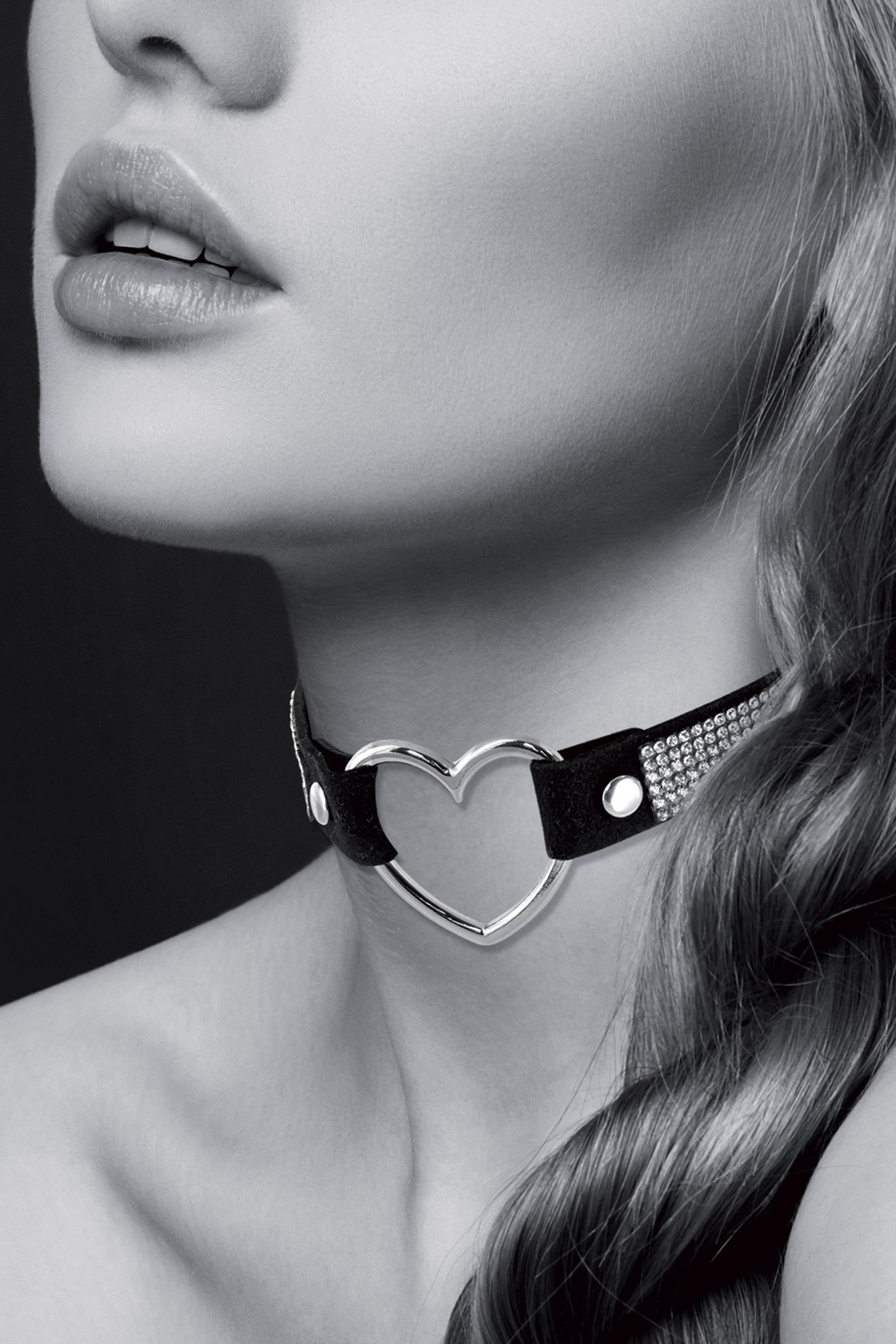 Collier ras de cou en strass et coeur Plaisirs de Mayotte